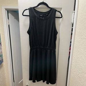 GapFit Brushes Tech Jersey